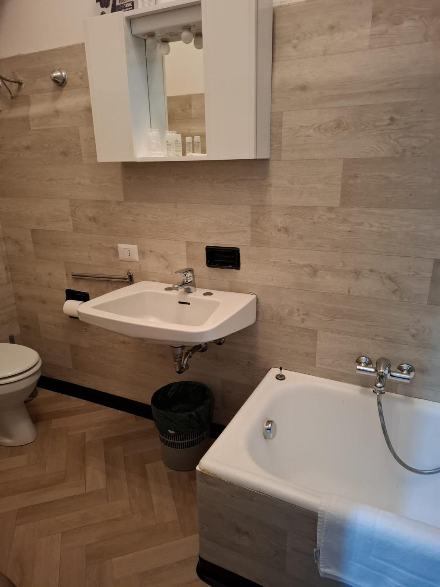 Villa Terzaghi Gorla Minore Ngoại thất bức ảnh